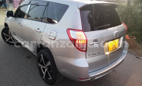 Buy Used Toyota Vanguard Silver Car in Dar es Salaam in Dar es Salaam Buy Used Toyota Vanguard Silver Car in Dar es Salaam in Dar es Salaam