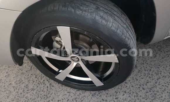 Buy Used Toyota Vanguard Silver Car in Dar es Salaam in Dar es Salaam Buy Used Toyota Vanguard Silver Car in Dar es Salaam in Dar es Salaam