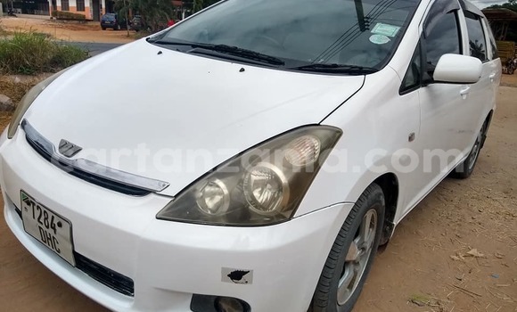 Buy Used Toyota Wish White Car in Dar es Salaam in Dar es Salaam Buy Used Toyota Wish White Car in Dar es Salaam in Dar es Salaam