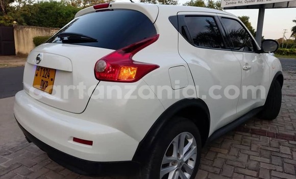 Buy Used Nissan Juke White Car in Dar es Salaam in Dar es Salaam Buy Used Nissan Juke White Car in Dar es Salaam in Dar es Salaam