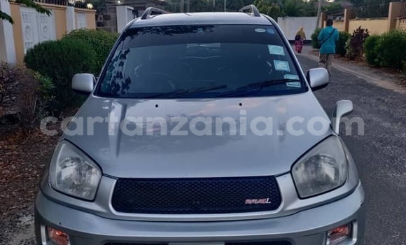 Buy Used Toyota RAV4 Silver Car in Dar es Salaam in Dar es Salaam Buy Used Toyota RAV4 Silver Car in Dar es Salaam in Dar es Salaam