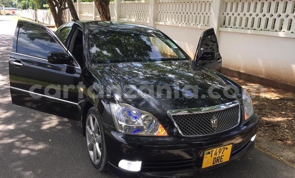 Buy Used Toyota Crown Black Car in Dar es Salaam in Dar es Salaam Buy Used Toyota Crown Black Car in Dar es Salaam in Dar es Salaam