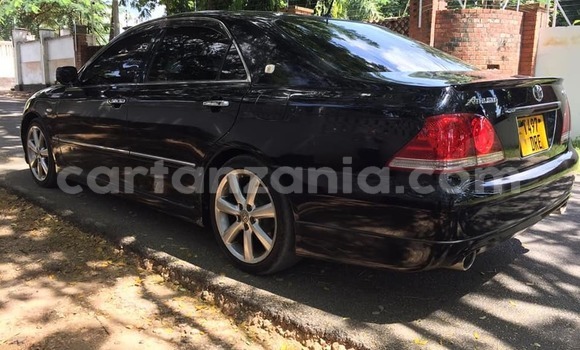 Buy Used Toyota Crown Black Car in Dar es Salaam in Dar es Salaam Buy Used Toyota Crown Black Car in Dar es Salaam in Dar es Salaam