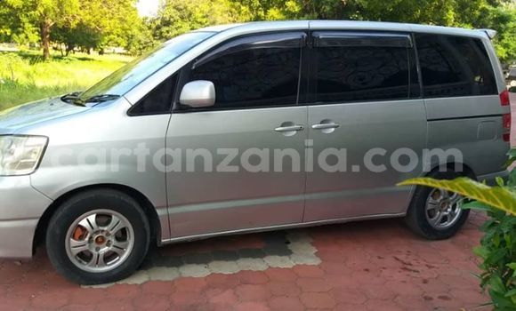 Buy Used Toyota Noah Silver Car in Dar es Salaam in Dar es Salaam