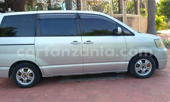 Buy Used Toyota Noah Silver Car in Dar es Salaam in Dar es Salaam Buy Used Toyota Noah Silver Car in Dar es Salaam in Dar es Salaam
