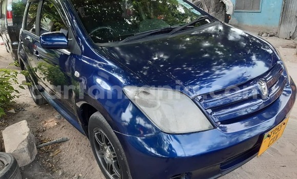 Buy Used Toyota IST Blue Car in Dar es Salaam in Dar es Salaam Buy Used Toyota IST Blue Car in Dar es Salaam in Dar es Salaam