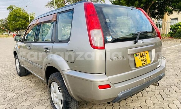 Nunua Ilio tumika Nissan X–Trail Fedha Gari ndani ya Dar es Salaam nchini Dar es Salaam Nunua Ilio tumika Nissan X–Trail Fedha Gari ndani ya Dar es Salaam nchini Dar es Salaam