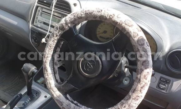 Buy Used Toyota RAV4 White Car in Dar es Salaam in Dar es Salaam Buy Used Toyota RAV4 White Car in Dar es Salaam in Dar es Salaam