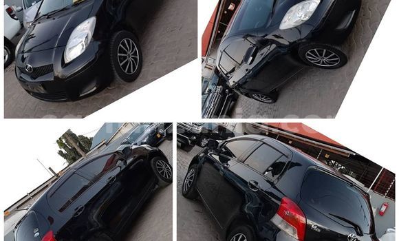 Nunua Ilio tumika Toyota Vitz Nyeusi Gari ndani ya Dar es Salaam nchini Dar es Salaam