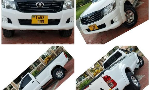 Buy Used Toyota Hilux White Car in Dar es Salaam in Dar es Salaam