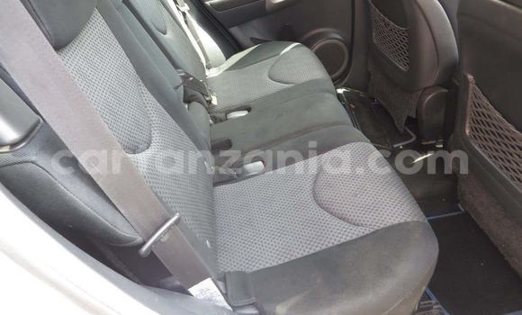 Buy Used Toyota RAV4 Silver Car in Dar es Salaam in Dar es Salaam Buy Used Toyota RAV4 Silver Car in Dar es Salaam in Dar es Salaam