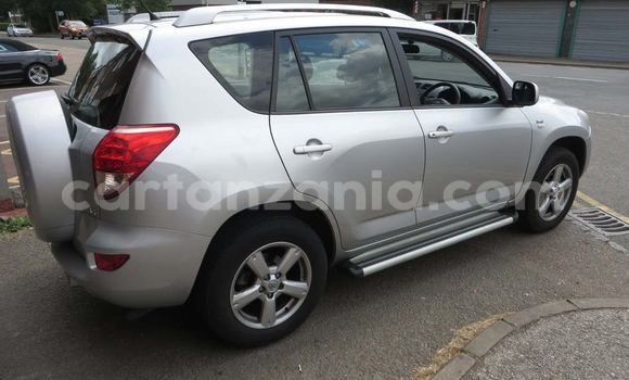 Buy Used Toyota RAV4 Silver Car in Dar es Salaam in Dar es Salaam Buy Used Toyota RAV4 Silver Car in Dar es Salaam in Dar es Salaam