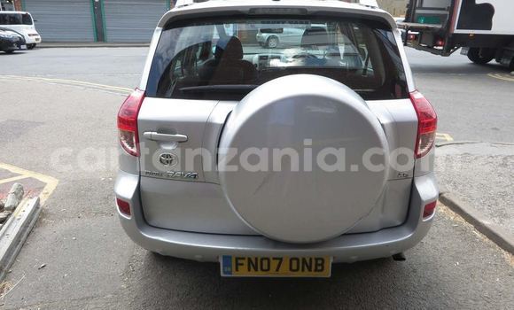 Buy Used Toyota RAV4 Silver Car in Dar es Salaam in Dar es Salaam Buy Used Toyota RAV4 Silver Car in Dar es Salaam in Dar es Salaam