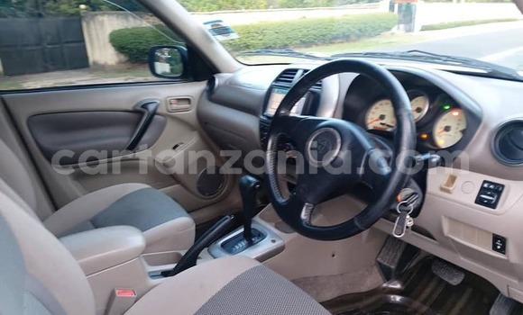 Buy Used Toyota RAV4 White Car in Dar es Salaam in Dar es Salaam Buy Used Toyota RAV4 White Car in Dar es Salaam in Dar es Salaam