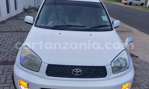 Buy Used Toyota RAV4 White Car in Dar es Salaam in Dar es Salaam Buy Used Toyota RAV4 White Car in Dar es Salaam in Dar es Salaam