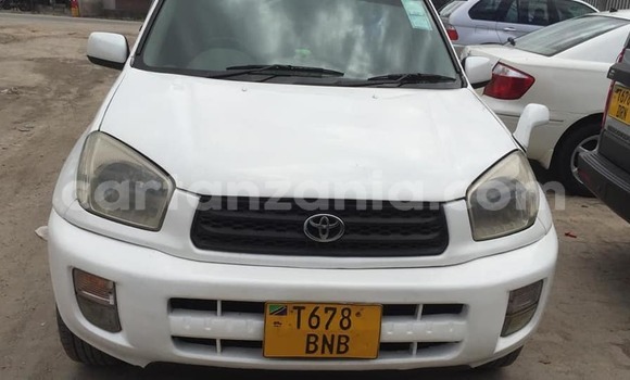 Buy Used Toyota RAV4 White Car in Dar es Salaam in Dar es Salaam Buy Used Toyota RAV4 White Car in Dar es Salaam in Dar es Salaam