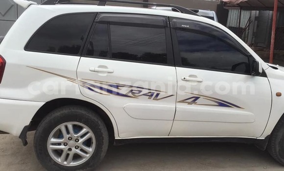 Buy Used Toyota RAV4 White Car in Dar es Salaam in Dar es Salaam Buy Used Toyota RAV4 White Car in Dar es Salaam in Dar es Salaam