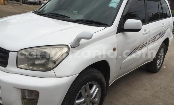 Buy Used Toyota RAV4 White Car in Dar es Salaam in Dar es Salaam Buy Used Toyota RAV4 White Car in Dar es Salaam in Dar es Salaam