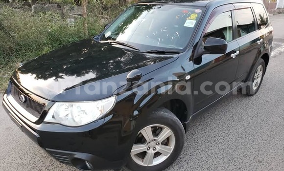 Nunua Ilio tumika Subaru Forester Nyeusi Gari ndani ya Dar es Salaam nchini Dar es Salaam