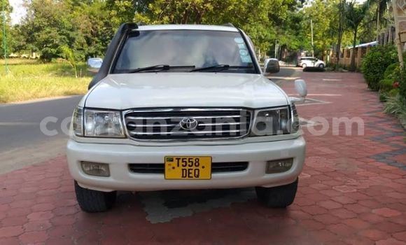 Buy Used Toyota Land Cruiser White Car in Dar es Salaam in Dar es Salaam Buy Used Toyota Land Cruiser White Car in Dar es Salaam in Dar es Salaam