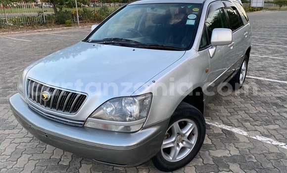 Buy Used Toyota Harrier Silver Car in Dar es Salaam in Dar es Salaam