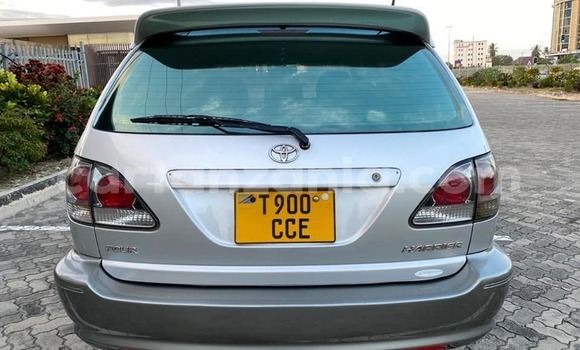 Buy Used Toyota Harrier Silver Car in Dar es Salaam in Dar es Salaam Buy Used Toyota Harrier Silver Car in Dar es Salaam in Dar es Salaam