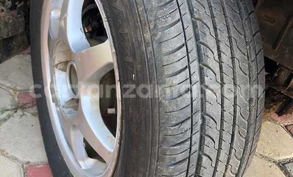 Buy Used Toyota Noah White Car in Dar es Salaam in Dar es Salaam Buy Used Toyota Noah White Car in Dar es Salaam in Dar es Salaam