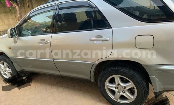 Buy Used Toyota Harrier Silver Car in Dar es Salaam in Dar es Salaam Buy Used Toyota Harrier Silver Car in Dar es Salaam in Dar es Salaam