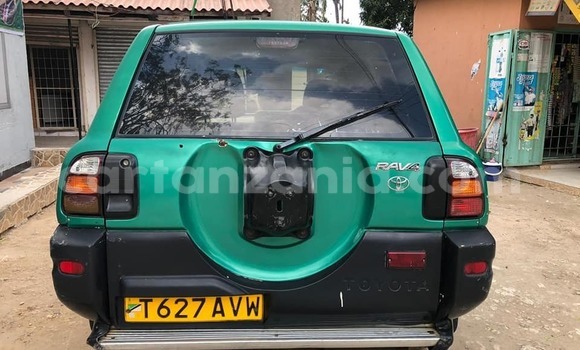Buy Used Toyota RAV4 Green Car in Dar es Salaam in Dar es Salaam Buy Used Toyota RAV4 Green Car in Dar es Salaam in Dar es Salaam