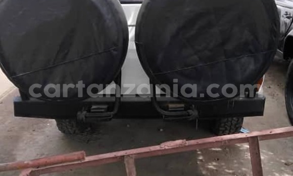 Buy Used Toyota Land Cruiser White Car in Dar es Salaam in Dar es Salaam Buy Used Toyota Land Cruiser White Car in Dar es Salaam in Dar es Salaam