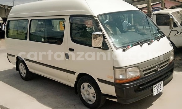 Buy Used Toyota Hiace White Car in Dar es Salaam in Dar es Salaam Buy Used Toyota Hiace White Car in Dar es Salaam in Dar es Salaam