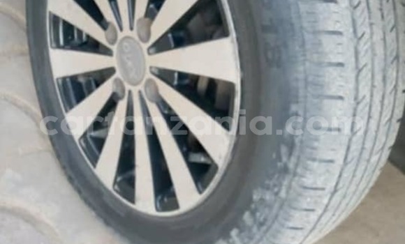 Buy Used Toyota Starlet Green Car in Dar es Salaam in Dar es Salaam Buy Used Toyota Starlet Green Car in Dar es Salaam in Dar es Salaam