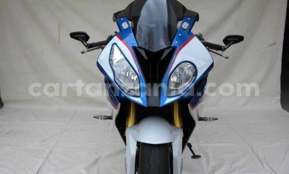 Buy New BMW S 1000 Blue Bike in Dar es Salaam in Dar es Salaam Buy New BMW S 1000 Blue Bike in Dar es Salaam in Dar es Salaam