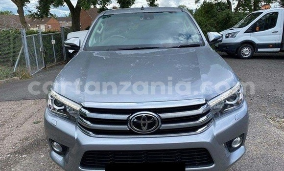 Nunua Ilio tumika Toyota Hilux Beige Gari ndani ya Dar es Salaam nchini Dar es Salaam Nunua Ilio tumika Toyota Hilux Beige Gari ndani ya Dar es Salaam nchini Dar es Salaam