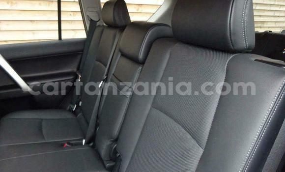 Nunua Ilio tumika Toyota Land Cruiser Prado Nyeusi Gari ndani ya Dar es Salaam nchini Dar es Salaam Nunua Ilio tumika Toyota Land Cruiser Prado Nyeusi Gari ndani ya Dar es Salaam nchini Dar es Salaam