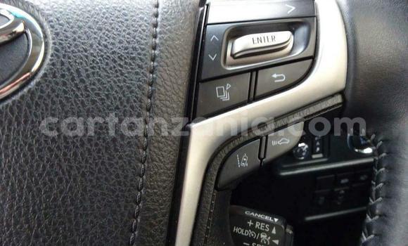 Nunua Ilio tumika Toyota Land Cruiser Prado Nyeusi Gari ndani ya Dar es Salaam nchini Dar es Salaam Nunua Ilio tumika Toyota Land Cruiser Prado Nyeusi Gari ndani ya Dar es Salaam nchini Dar es Salaam