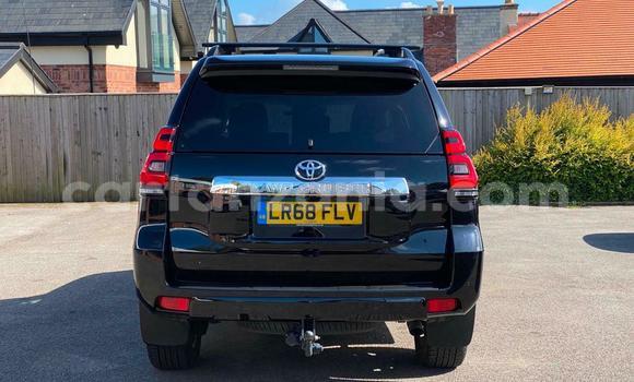Nunua Ilio tumika Toyota Land Cruiser Prado Nyeusi Gari ndani ya Dar es Salaam nchini Dar es Salaam Nunua Ilio tumika Toyota Land Cruiser Prado Nyeusi Gari ndani ya Dar es Salaam nchini Dar es Salaam