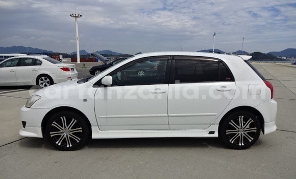 Buy Used Toyota Runx White Car in Dar es Salaam in Dar es Salaam