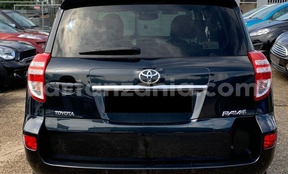 Nunua Ilio tumika Toyota RAV4 Nyeusi Gari ndani ya Dar es Salaam nchini Dar es Salaam Nunua Ilio tumika Toyota RAV4 Nyeusi Gari ndani ya Dar es Salaam nchini Dar es Salaam