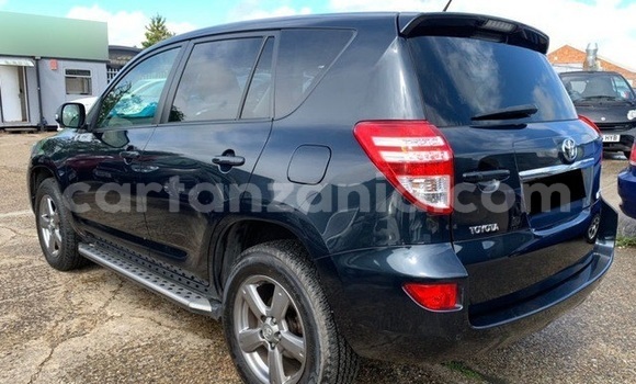 Nunua Ilio tumika Toyota RAV4 Nyeusi Gari ndani ya Dar es Salaam nchini Dar es Salaam Nunua Ilio tumika Toyota RAV4 Nyeusi Gari ndani ya Dar es Salaam nchini Dar es Salaam