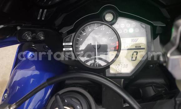 Nunua Ilio tumika Yamaha R1 Beige Bike ndani ya Dar es Salaam nchini Dar es Salaam Nunua Ilio tumika Yamaha R1 Beige Bike ndani ya Dar es Salaam nchini Dar es Salaam