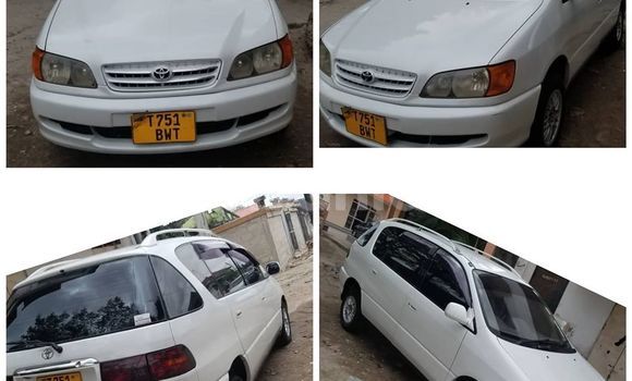 Buy Used Toyota Ipsum White Car in Dar es Salaam in Dar es Salaam
