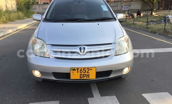 Buy Used Toyota IST Silver Car in Dar es Salaam in Dar es Salaam