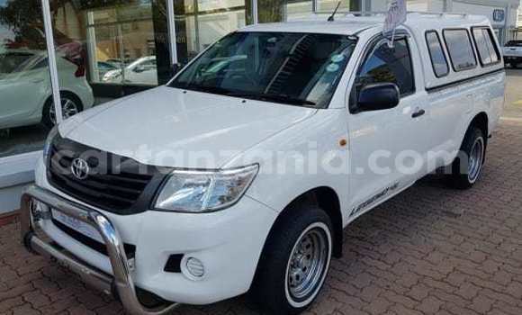 Buy Used Toyota Hilux White Car in Dar es Salaam in Dar es Salaam