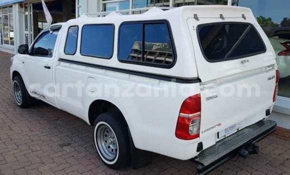 Nunua Ilio tumika Toyota Hilux Nyeupe Gari ndani ya Dar es Salaam nchini Dar es Salaam Nunua Ilio tumika Toyota Hilux Nyeupe Gari ndani ya Dar es Salaam nchini Dar es Salaam