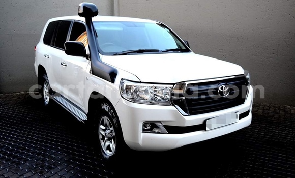 Buy Used Toyota Land Cruiser White Car in Dar es Salaam in Dar es Salaam Buy Used Toyota Land Cruiser White Car in Dar es Salaam in Dar es Salaam