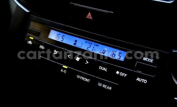 Nunua Ilio tumika Toyota Land Cruiser Nyeupe Gari ndani ya Dar es Salaam nchini Dar es Salaam Nunua Ilio tumika Toyota Land Cruiser Nyeupe Gari ndani ya Dar es Salaam nchini Dar es Salaam