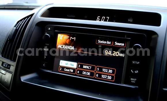 Nunua Ilio tumika Toyota Land Cruiser Nyeupe Gari ndani ya Dar es Salaam nchini Dar es Salaam Nunua Ilio tumika Toyota Land Cruiser Nyeupe Gari ndani ya Dar es Salaam nchini Dar es Salaam