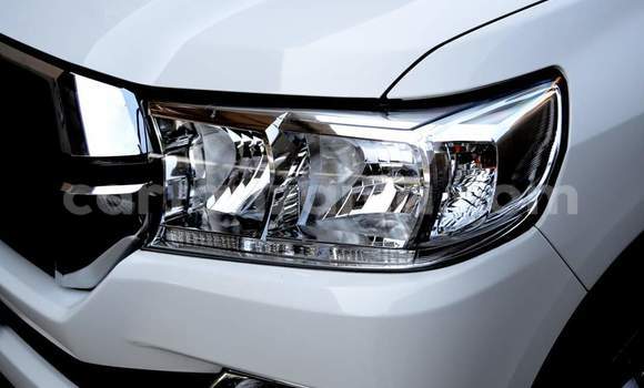 Nunua Ilio tumika Toyota Land Cruiser Nyeupe Gari ndani ya Dar es Salaam nchini Dar es Salaam Nunua Ilio tumika Toyota Land Cruiser Nyeupe Gari ndani ya Dar es Salaam nchini Dar es Salaam