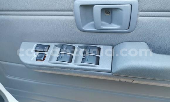 Nunua Ilio tumika Toyota Land Cruiser Fedha Gari ndani ya Dar es Salaam nchini Dar es Salaam Nunua Ilio tumika Toyota Land Cruiser Fedha Gari ndani ya Dar es Salaam nchini Dar es Salaam
